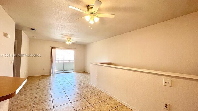 Photo - 116 SW Peacock Blvd Unit 9-206