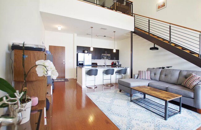 Photo - 333 Nelson St SW Unit 434