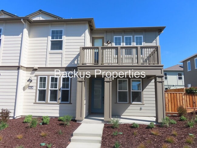 Newer home in Dunes Community - Newer home in Dunes Community