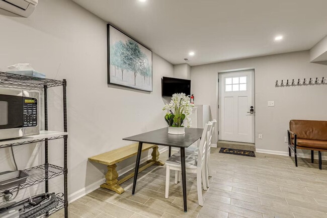 Photo - 6604 Oak St Unidad ID1386102P