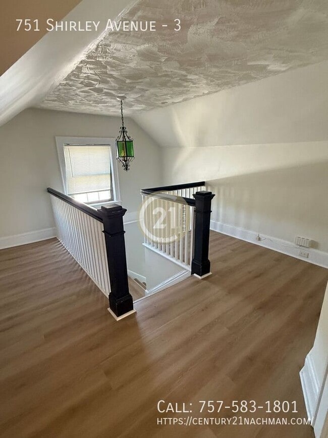 Photo - 751 Shirley Ave Unit 3
