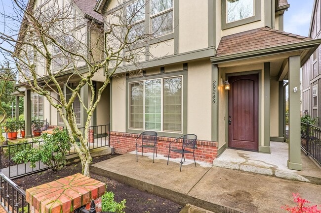 Photo - Just Listed!! 2 Bedroom, 2.5 Bathroom Townhouse in Arbor Villebois!