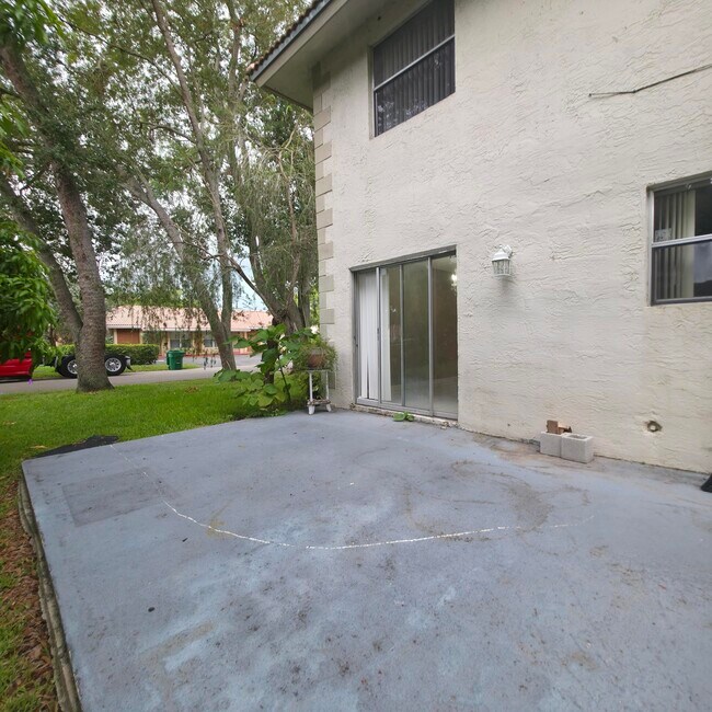 Photo - 11441 NW 41st St