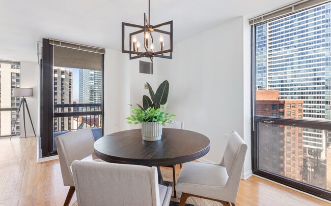Photo - 1122 N Clark St Unit 1203