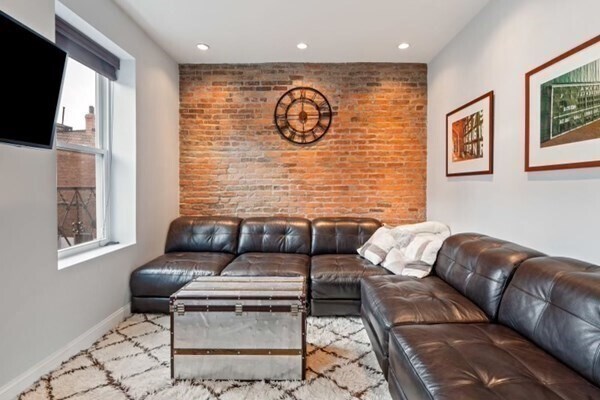 Photo - 115 Salem St Unit 9