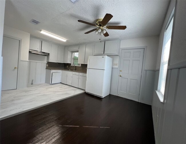 Photo - 21702 E Memorial Dr