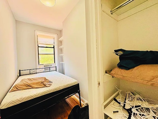 Photo - 14 St Marks Pl