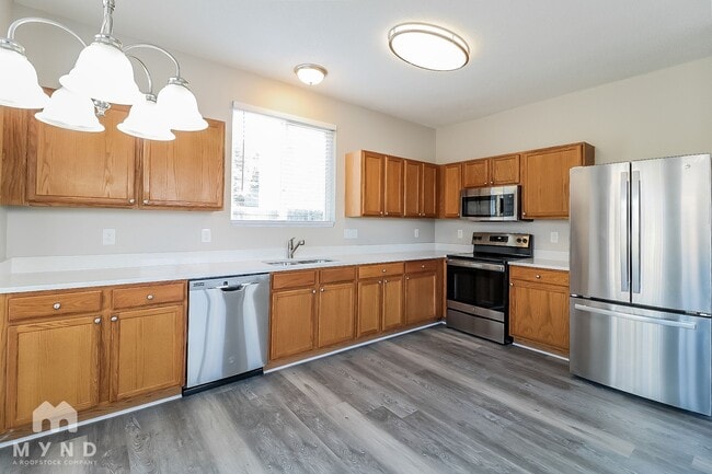 6005 Sedalia Ct