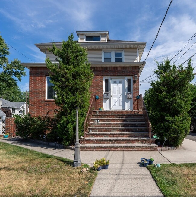 Photo - 236 Franklin St Unit 1