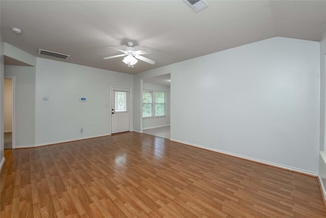 Photo - 10680 Royal York Dr