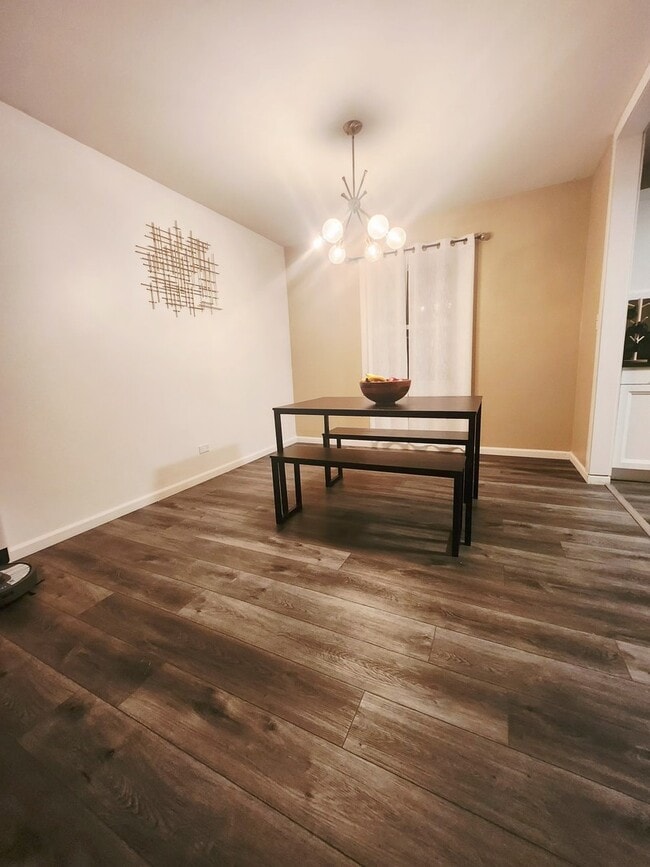 Photo - 264 Lincoln Dr