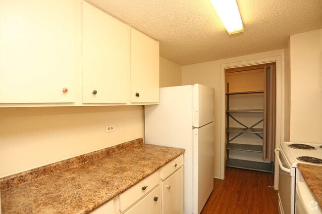 2HAB, 2BA - 1,045 ft²