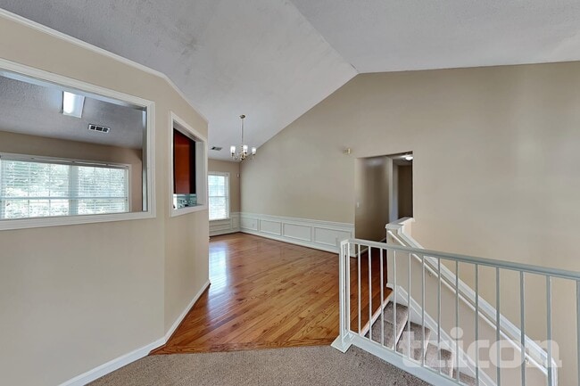 3702 Heyford Ct