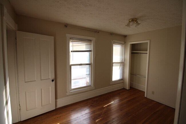 135/137 E. 4th Ave