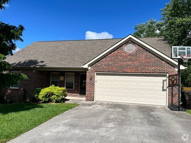 Building Photo - 3BR 2BA One level, West Knox off Westland Rental