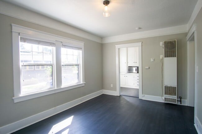 Photo - Studio w/Vintage Touches, Modern Upgrades + FREE LAUNDRY! Unit 03