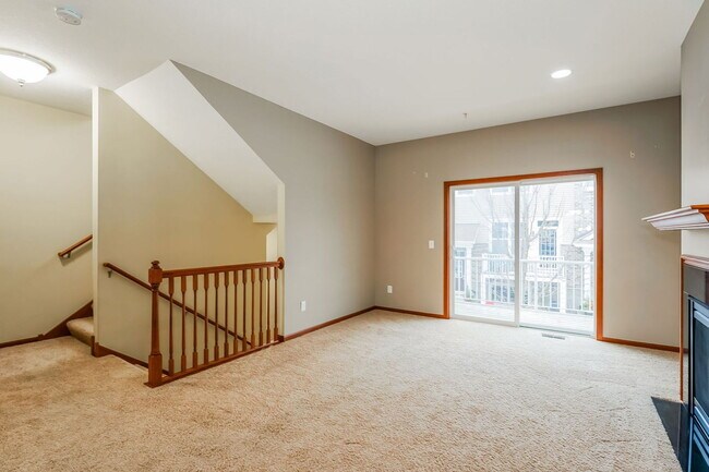 Photo - 1949 Commonwealth Blvd