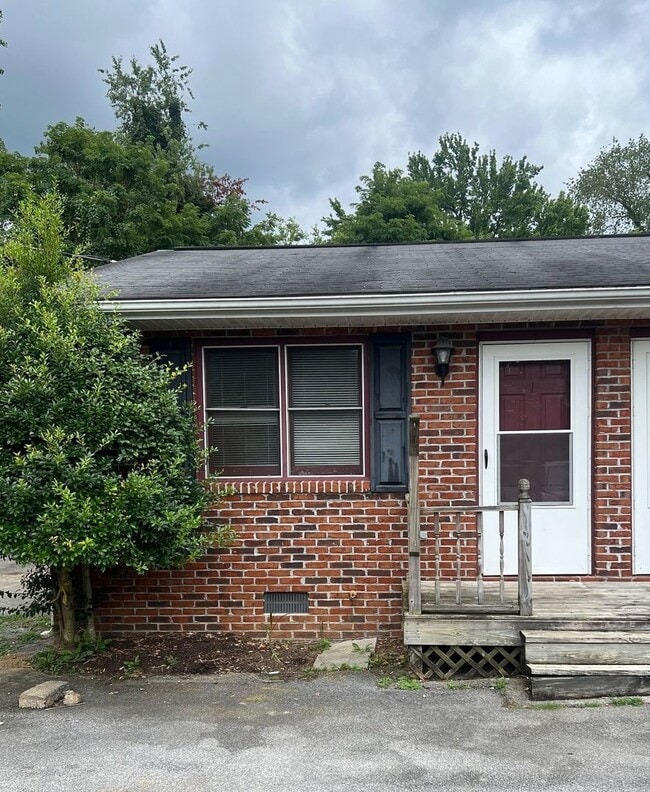 Building Photo - Move in Ready! Cozy & Modern 1-Bedroom Haven Unit 409BRKHAVEN1 Rental