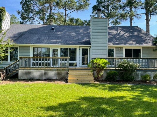 Photo - 904 Shipyard Point