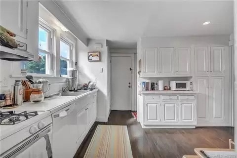 Sunny kitchen - 20 Clark St Unit 2ndfloor