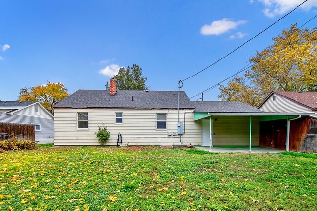 Photo - 2bd/1b Boise Bench Home!