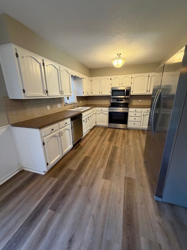 Photo - 1428 Grandview Dr