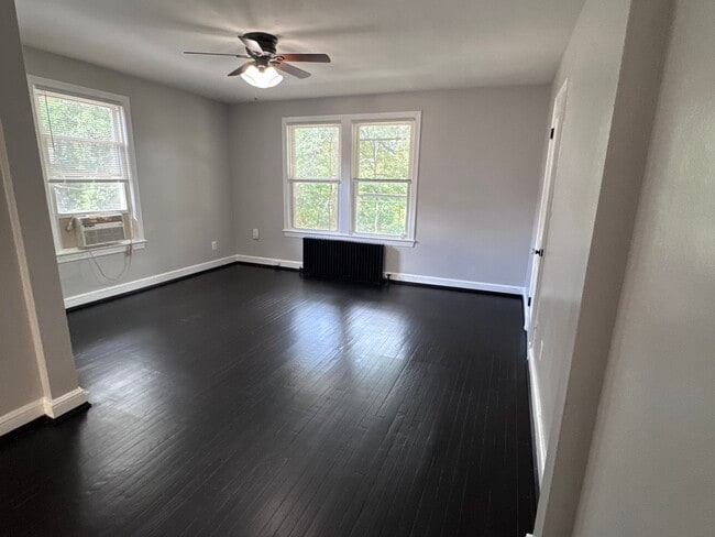 Photo - 319 Parkland Pl SE Unit #4