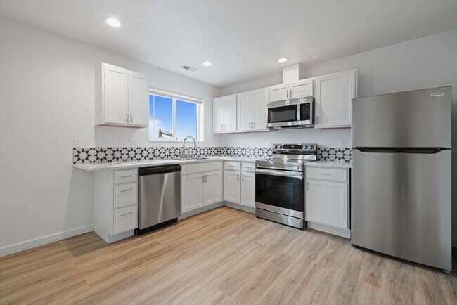 Photo - 2625 W Marina Dr Unit 5