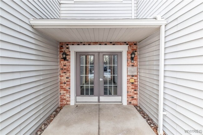 Photo - 1105 Youngs Rd