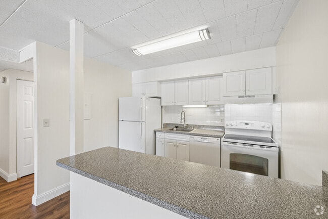 Style B - 1BR,1BA - 730SF - Kitchen - Whitney Towers