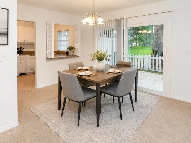 Reserve at Lake Pointe Apartments and Townhomes
