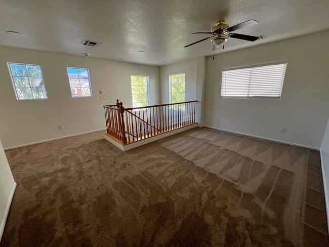 Photo - 3 Bedroom / 2.5 Bath Southwest Home