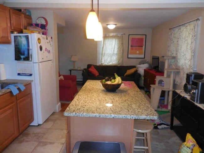 Photo - 11 W Green St Unit 1