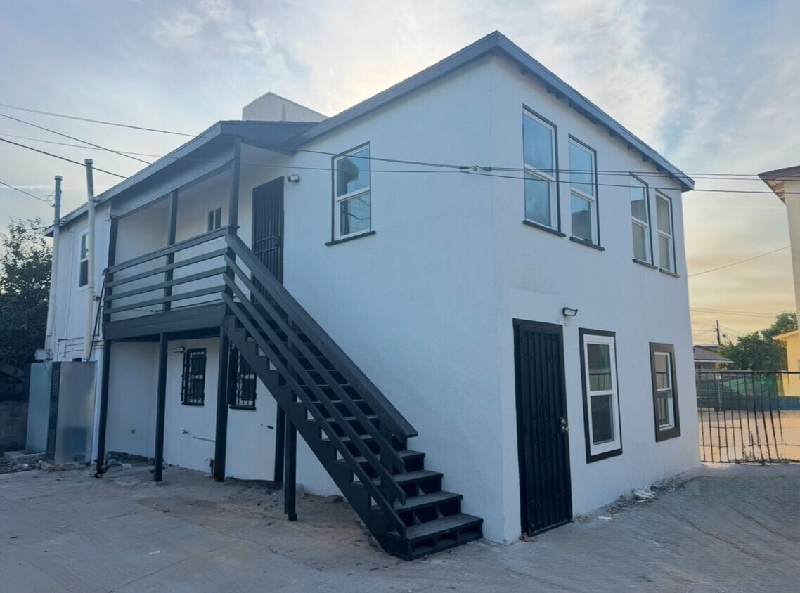Photo - 942 E 43rd Pl (Los Angeles, CA)