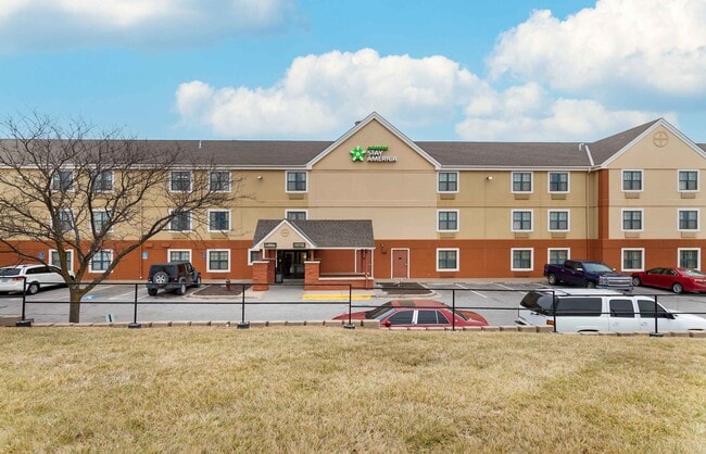 Furnished Studio-Kansas City - Airport - Plaza Circle