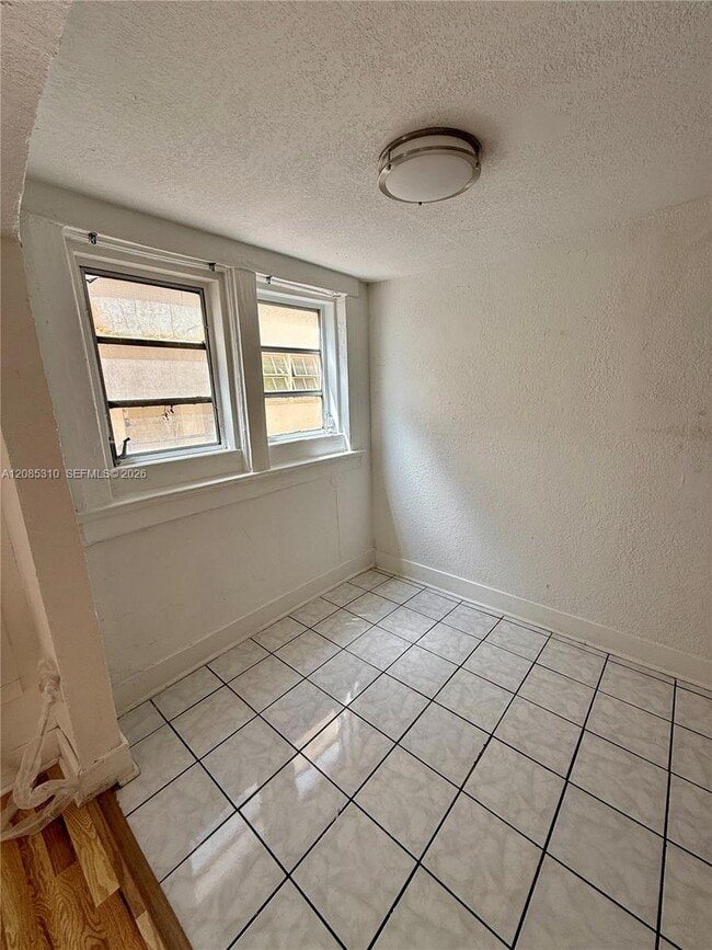 1319 Meridian Ave Unit 108