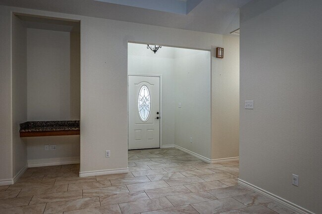 Photo - 309 Javier Dr