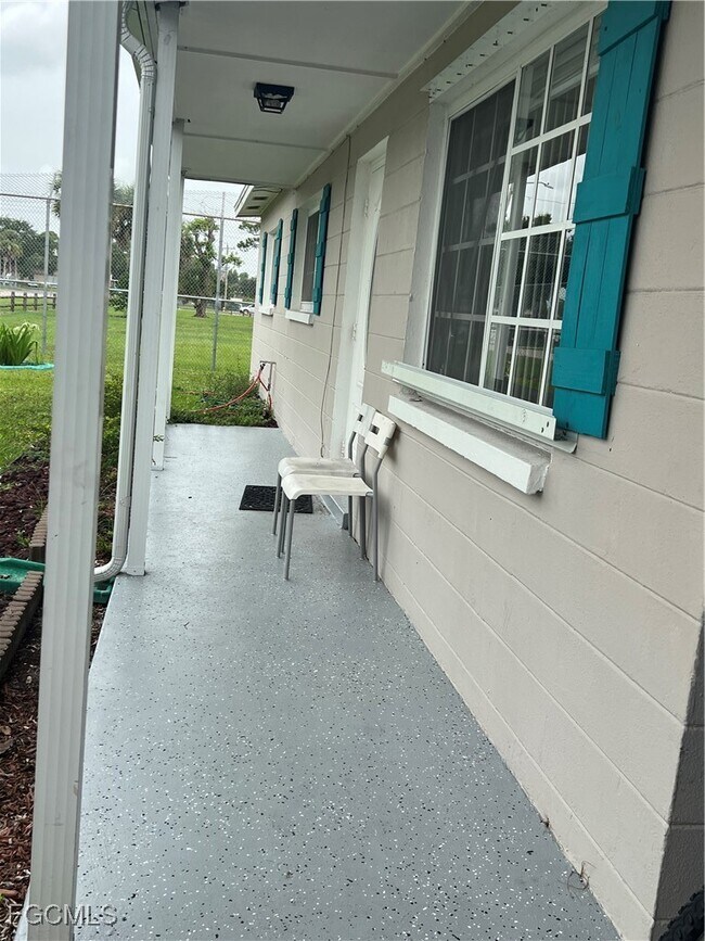 Photo - 804 March St