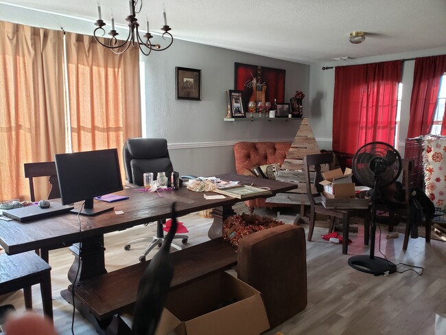 Photo - 8717 Serenity Way