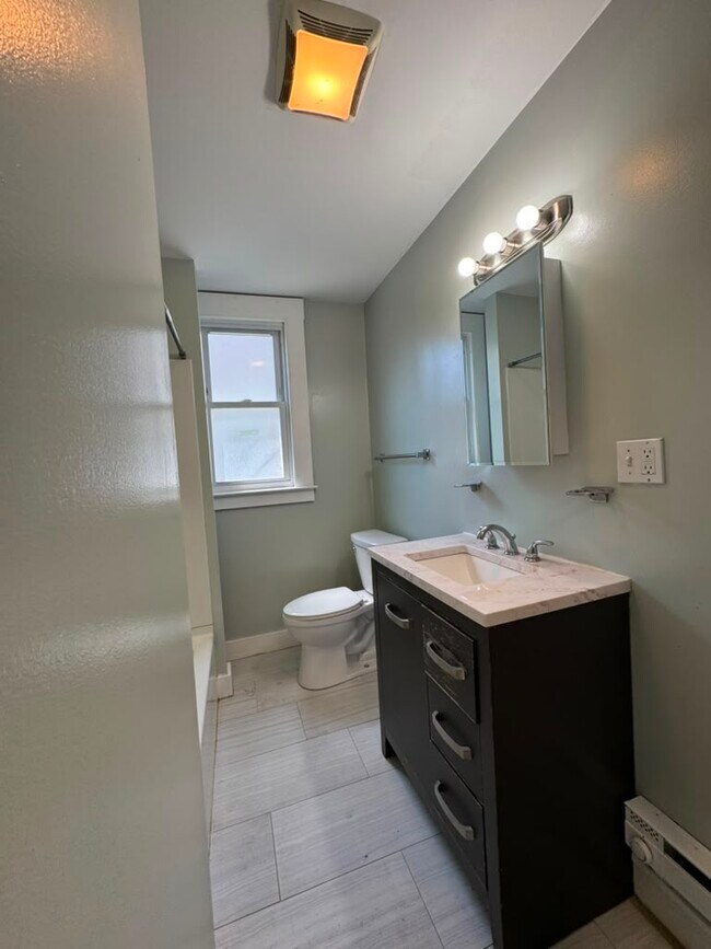 Photo - 31 Blake St Unit 2