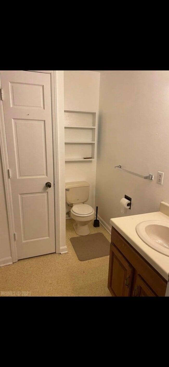 Photo - 419 New Kent Rd