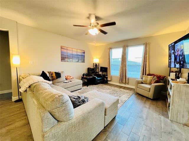 Photo - 15748 Putney Wy