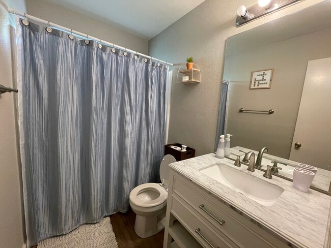 Photo - 10506 Tiger Way