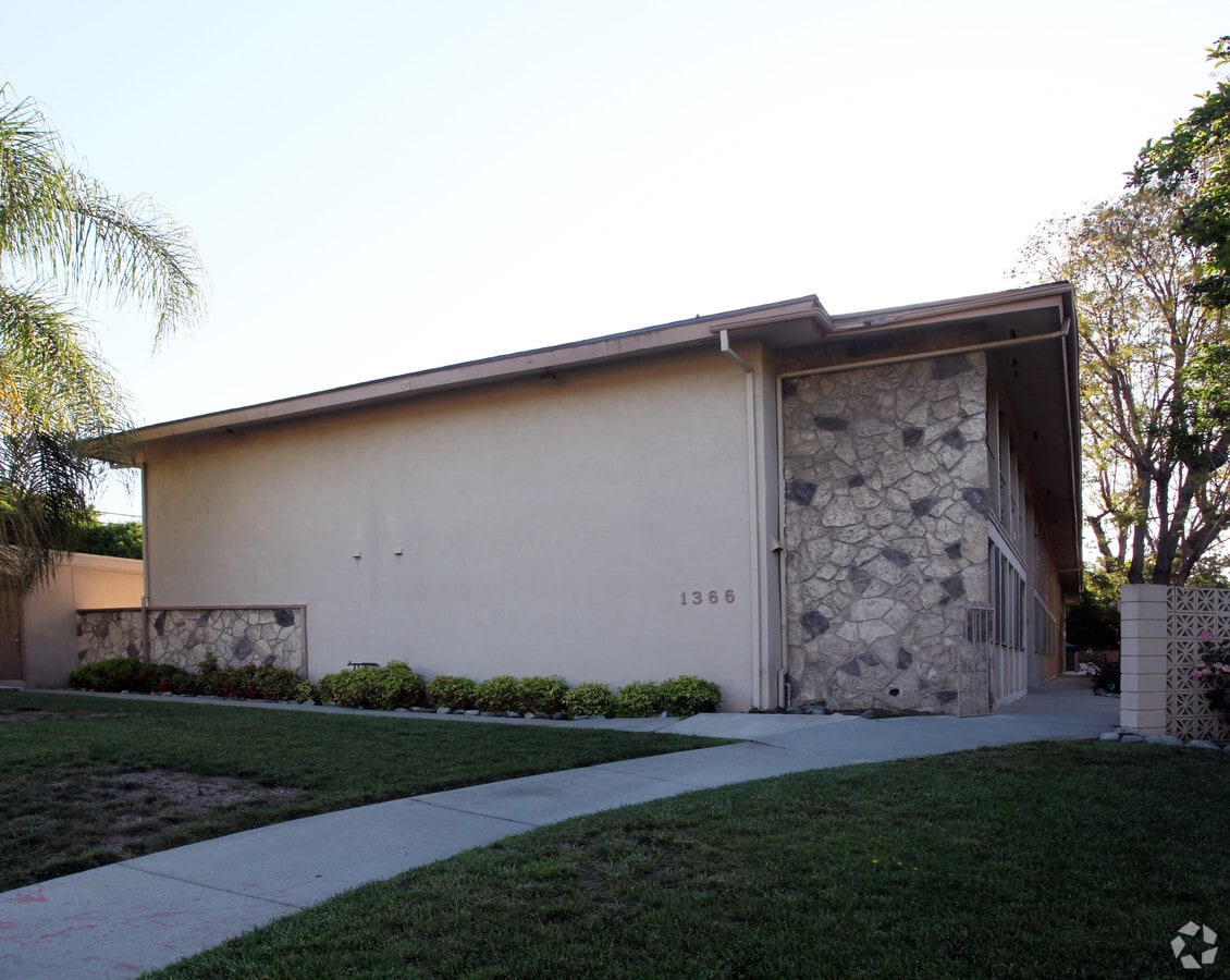 Photo - The Lafayette Apartments