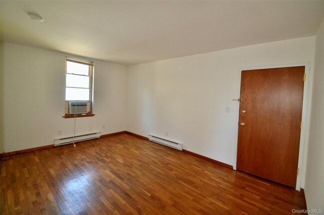 Photo - 510 Piermont Ave Unidad 3D