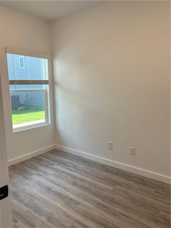 Photo - 1031 Boardwalk Ave