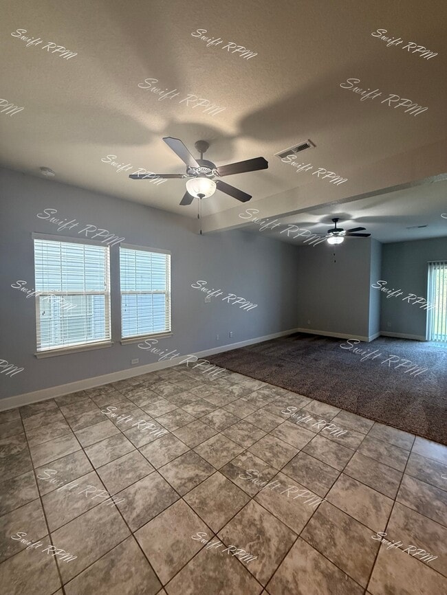 Photo - 2211 Burningwood