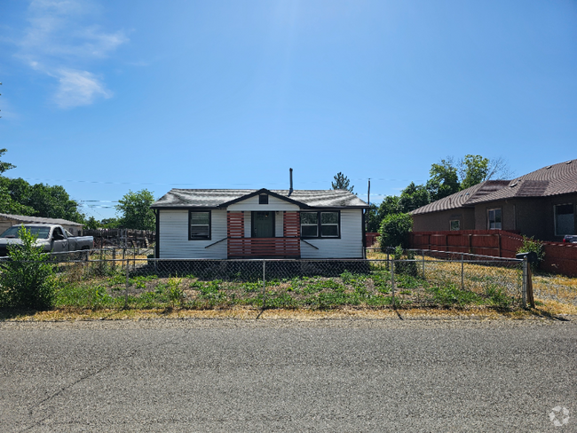 Building Photo - 426 Lois St Rental