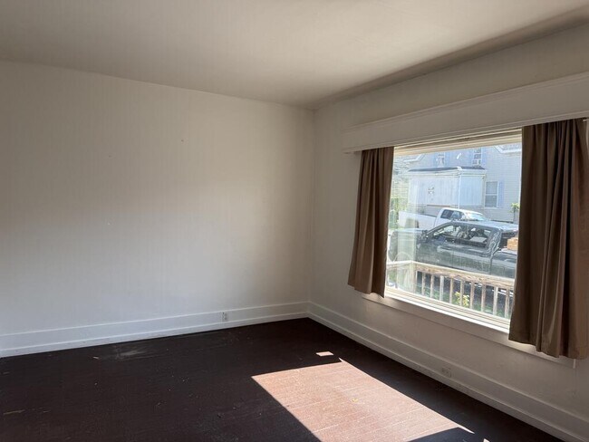 310 Spruce Ave