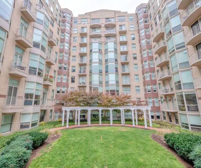 Photo - 690 D St NW Unit ID1328505P